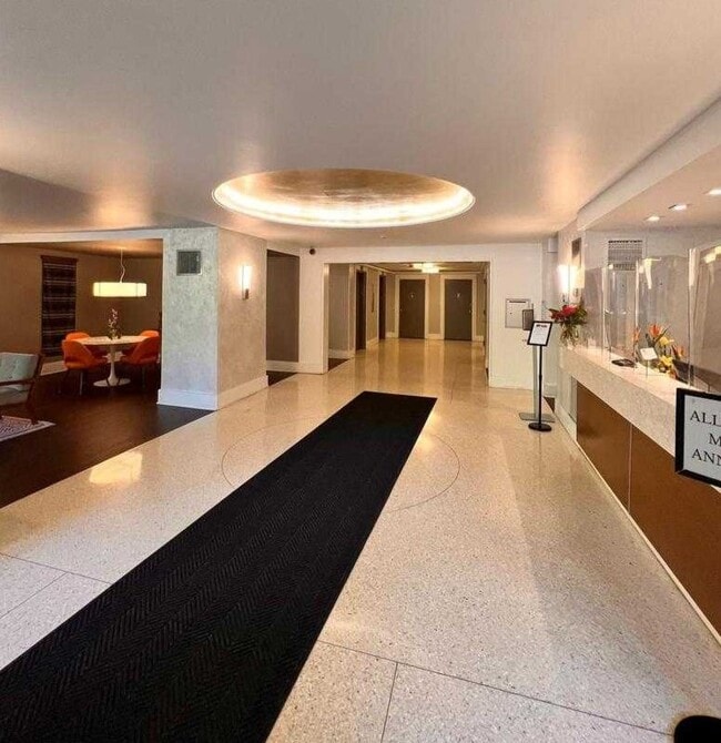 Building Photo - 4000 Tunlaw Rd NW