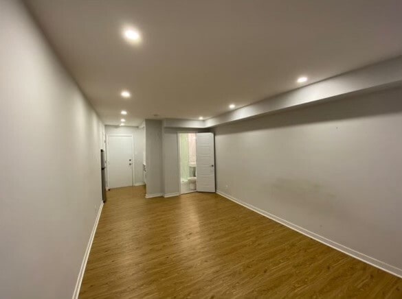 Building Photo - 6609 Av Du Parc