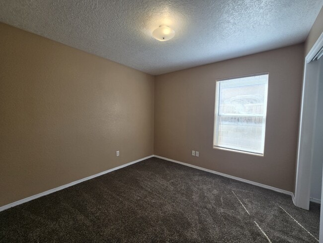 Foto del edificio - 3984 Rancher Loop NE