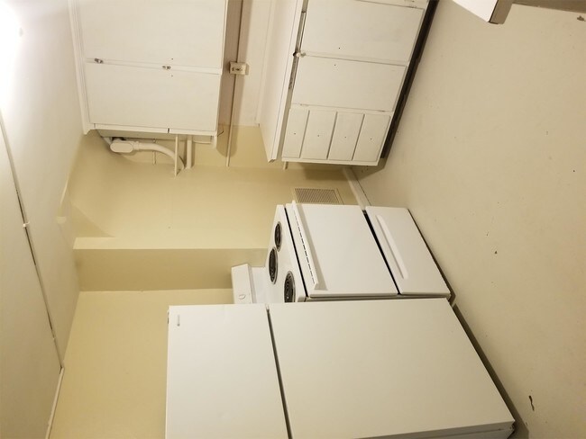 Foto del edificio - 834 N Leroy St