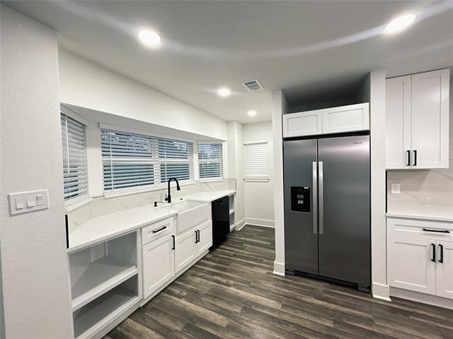 Foto del edificio - 2800 Sadler Ave