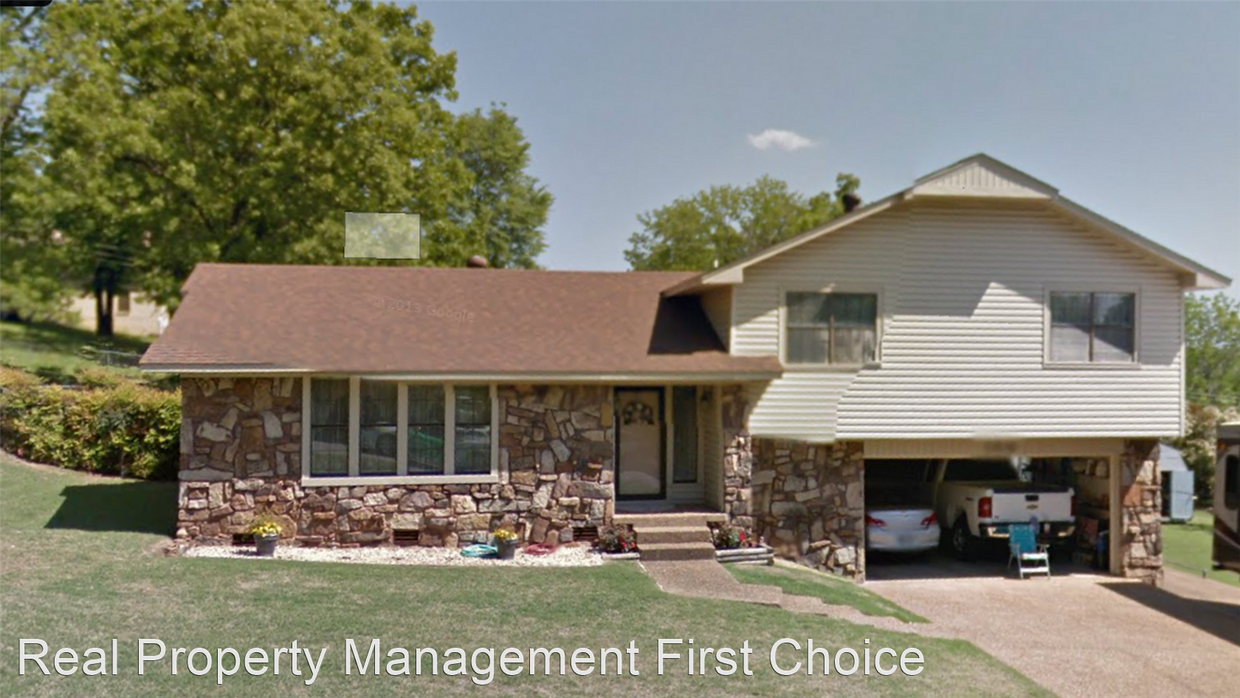 3 br, 2.5 bath House 106 Oak Street House Rental in Arkoma, OK