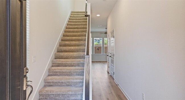 Building Photo - 13602 Cibolo Trace