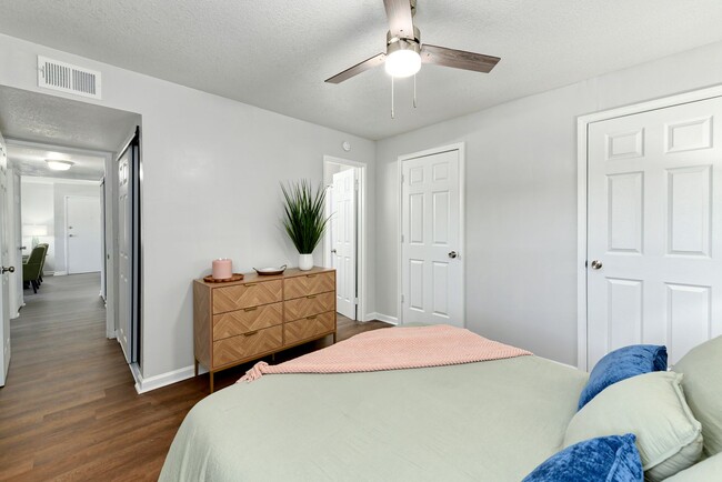Interior Photo - Legend Oaks Gated Community
