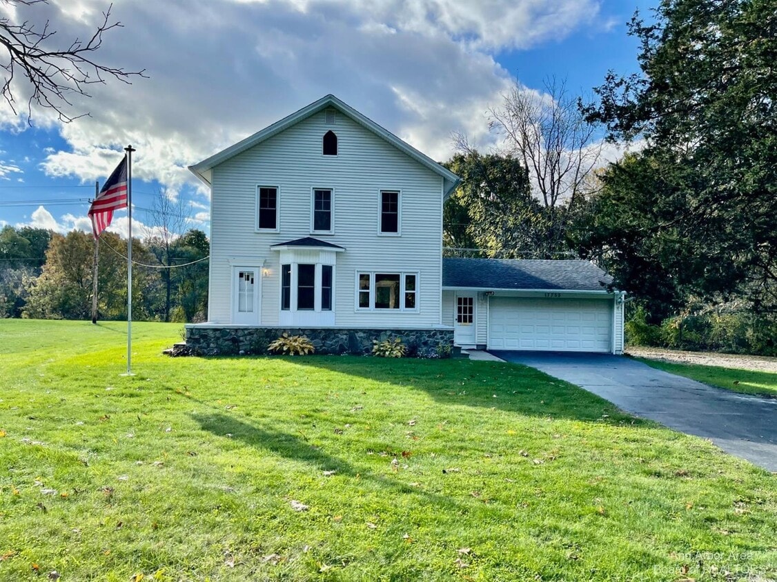 17753 Waterloo Rd, Chelsea, MI 48118 House Rental in Chelsea, MI