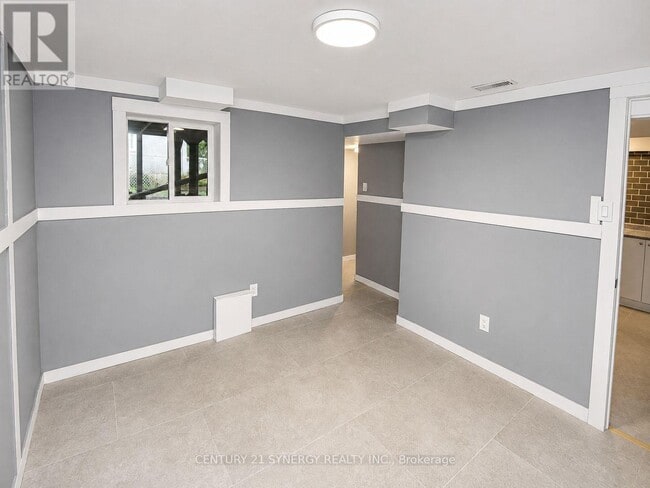 Building Photo - 404 Dieppe St