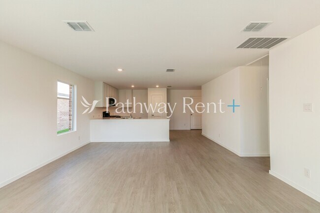 Foto del edificio - 1255 Falcon Hts Dr