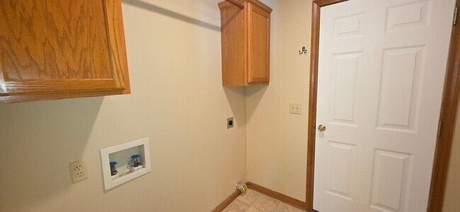 Foto del edificio - 3 Bedroom 2 Bathroom home in Nixa for $1395!