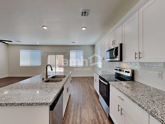 Building Photo - 75 Foxridge Swings Ln