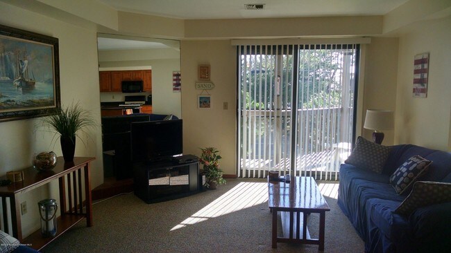 Foto del edificio - 340 Ocean Ave N