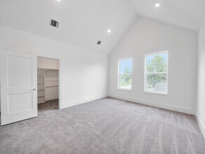 Building Photo - 7502 B Carver Rd