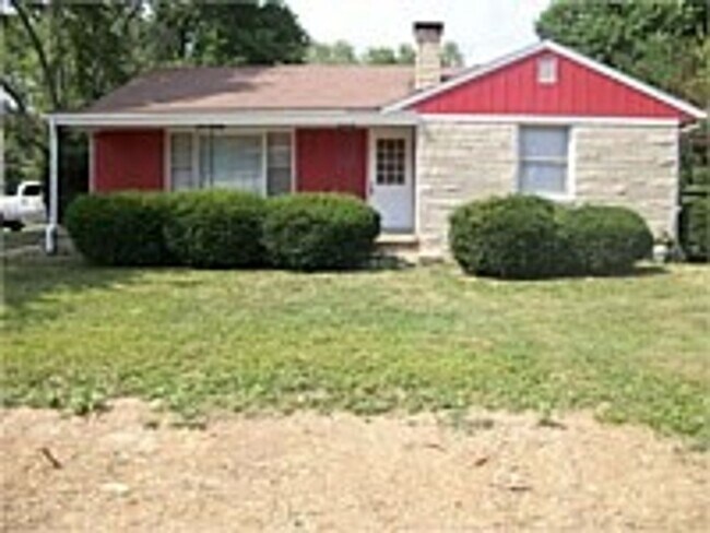 Foto del edificio - Will go fast! 3 BED house across from Memo...