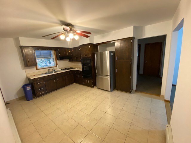 Building Photo - 131 Oakwood Ave