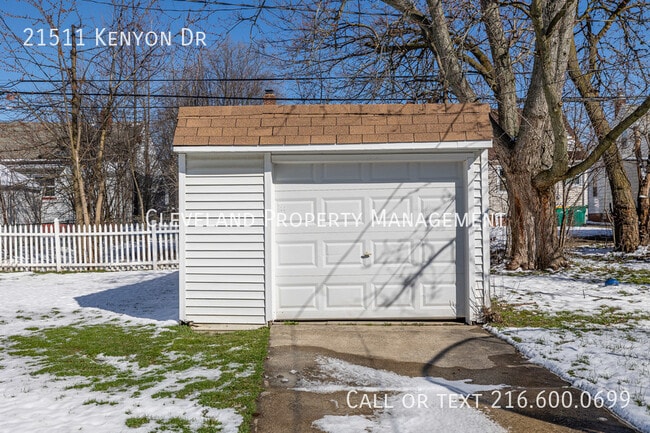 Building Photo - 21511 Kenyon Dr