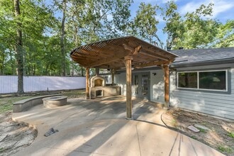 Building Photo - 20 Tulip Hill Ct Building Photo - 20 Tulip Hill Ct