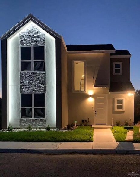 Foto principal - 5518 N Crown Point