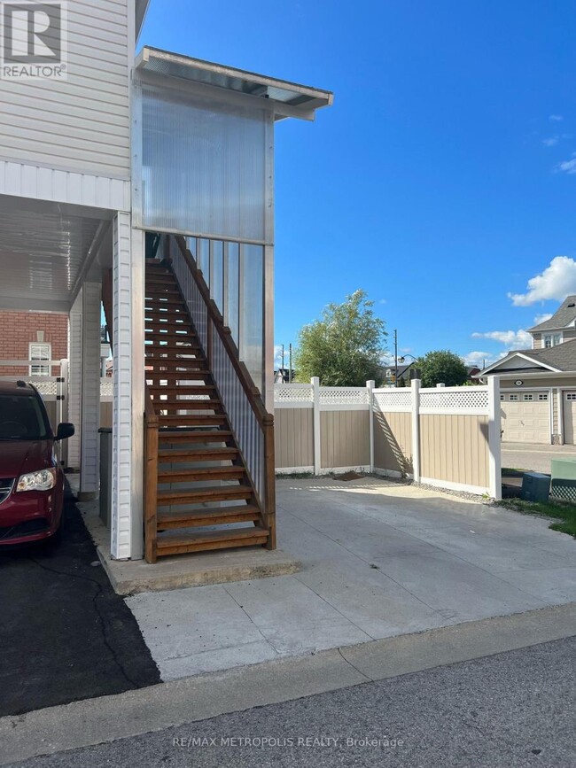 Building Photo - 381 Country Glen Rd