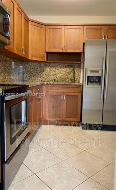 Building Photo - 5731 NW 37th St