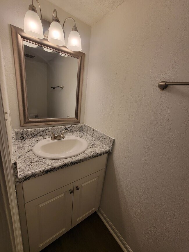 Foto del edificio - 777 Stevens Creek Rd