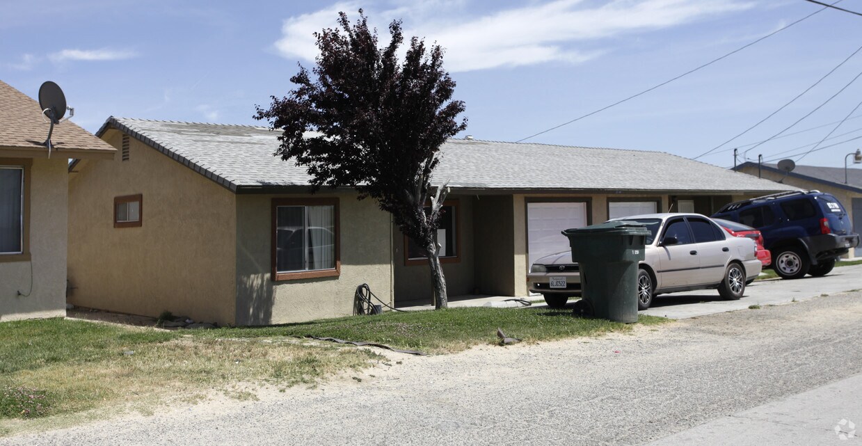 Building Photo - 16144 Tawney Ridge Ln
