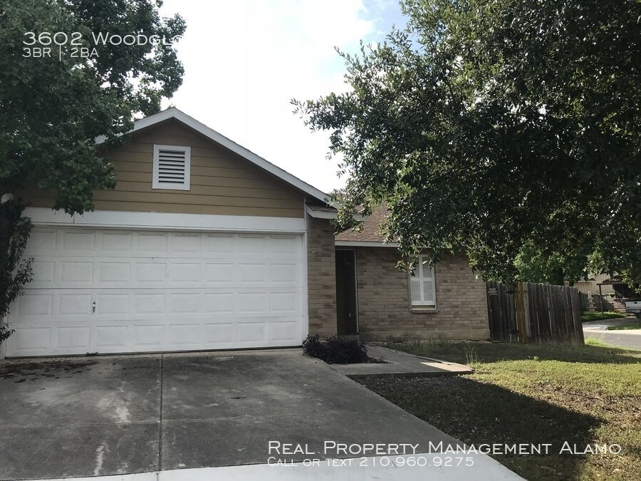 One Story Brick Home near Kirby House Rental in San Antonio, TX