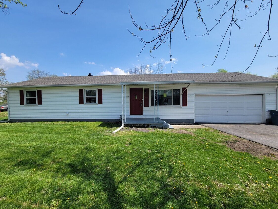 Primary Photo - 3828 Angus 3BR/1.5BA (Moraine)