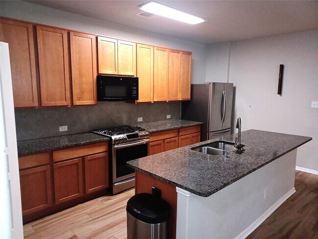 Foto del edificio - 7707 Retama Terrace Ln