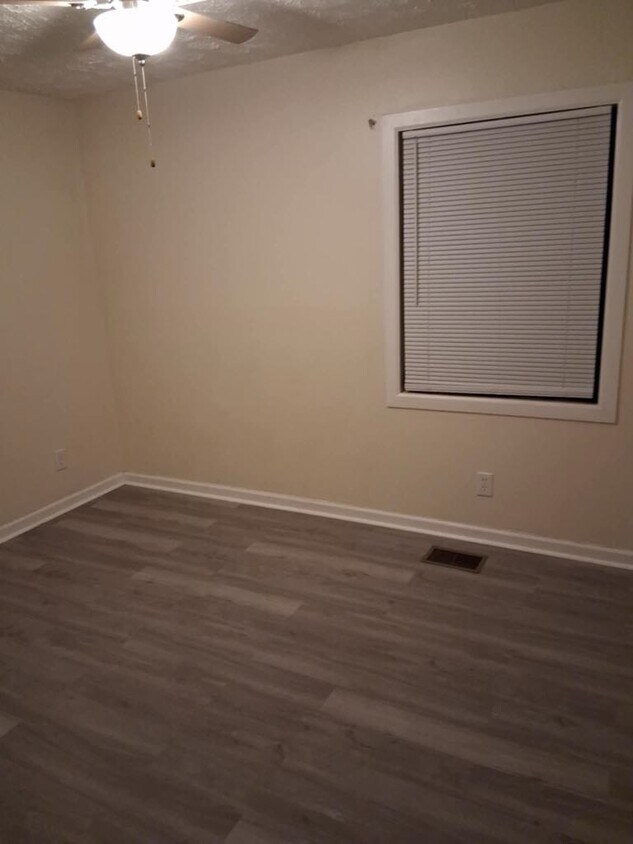 Foto principal - 3735 Nevada Ave