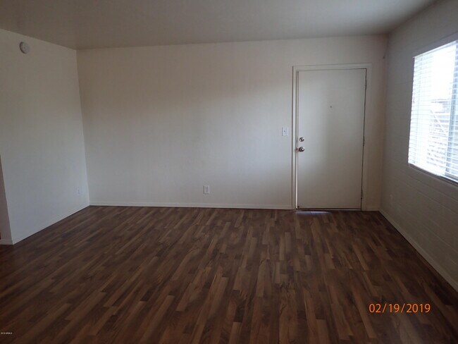 Foto del edificio - 610 4th Ave