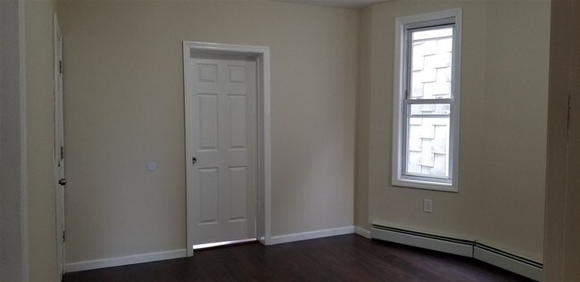 Building Photo - 117 Wilkinson Ave