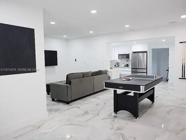 Foto del edificio - 1649 NE 8th Ave