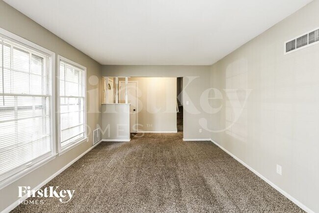 Building Photo - 8919 Stark Ave