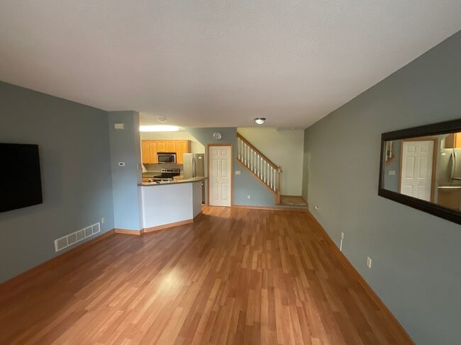 Building Photo - 1891 Bluestem Ln
