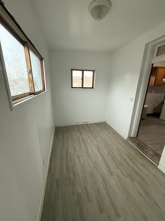 Building Photo - 5115 W Schubert Ave