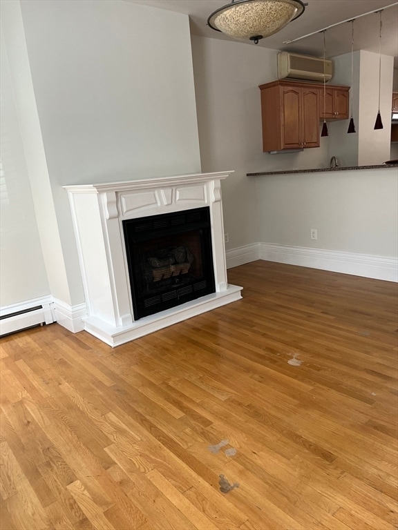 Building Photo - 413 Bunker Hill St