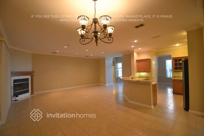 Building Photo - 1855 Lexington Pl
