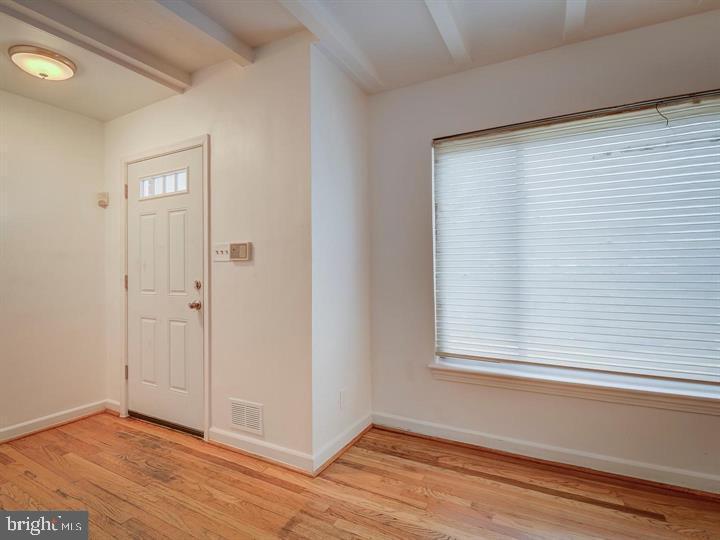 Primary Photo - 8121 Lockney Ave