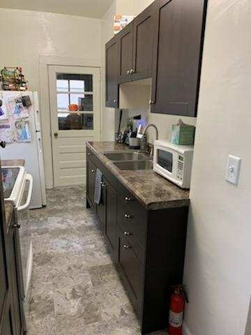 Foto del edificio - 120 E Emmett St