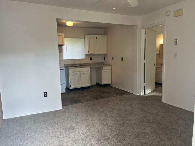 Foto del edificio - 1416 Moorman Ave NW