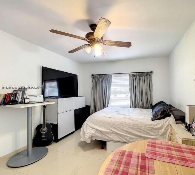 Foto del edificio - 7537 Buccaneer Ave