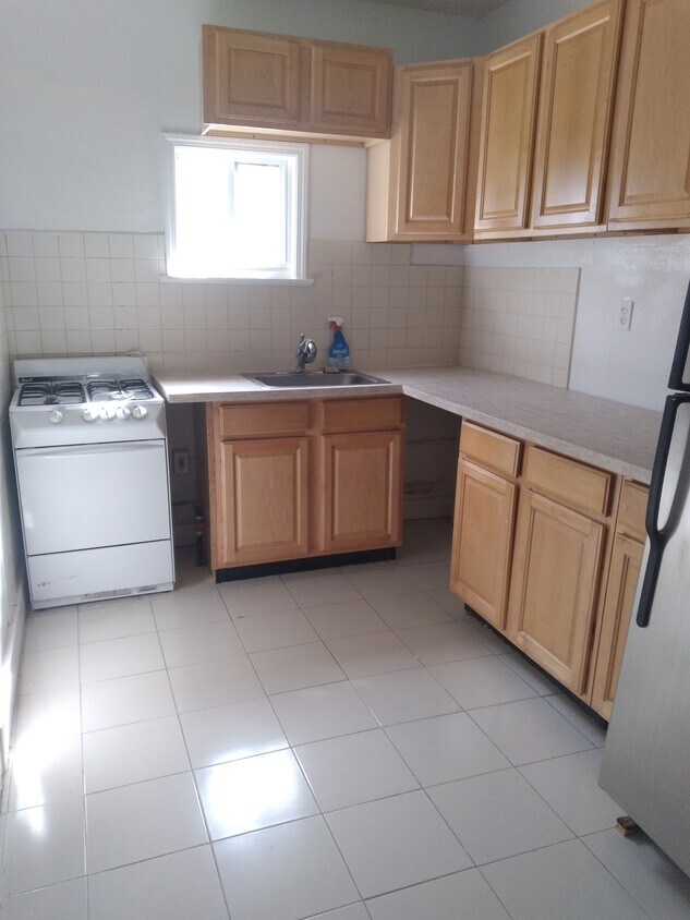 Primary Photo - 125 Pennington Ave