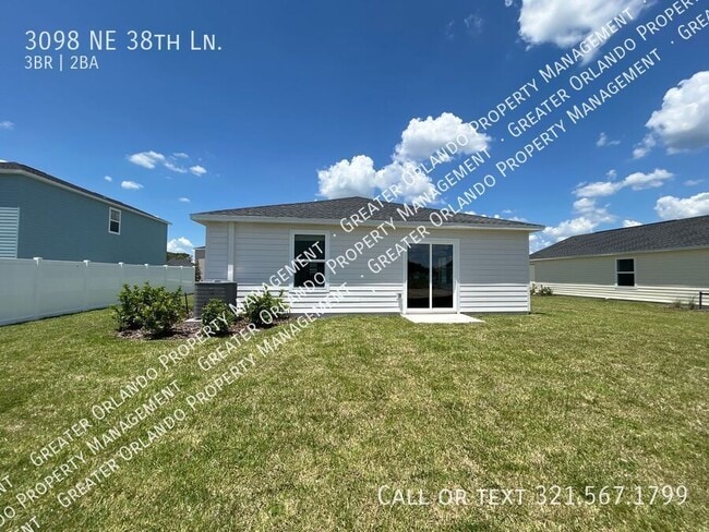 Foto del edificio - 3098 NE 38th Ln