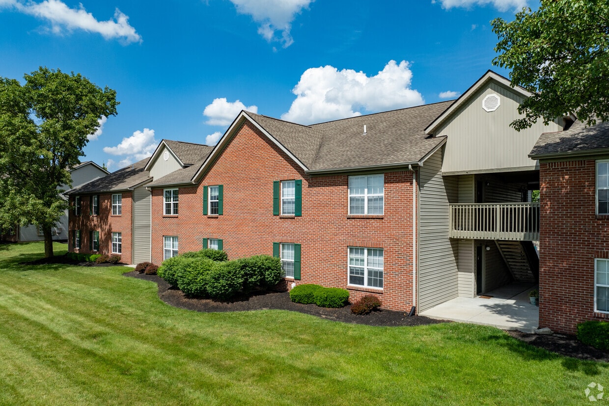 Primary Photo - Greensview Apartments