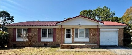 Building Photo - 1222 Kienast Dr