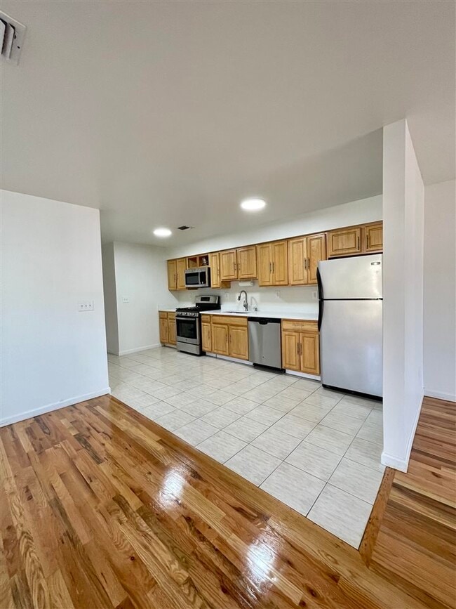 Foto del edificio - 1415 44th St
