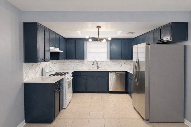 Foto del edificio - 2165 General Beauregard Ave