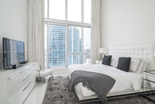 Foto del edificio - 485 Brickell Ave