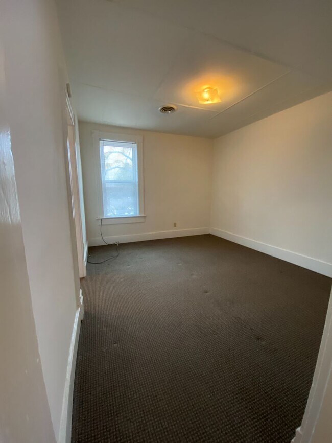 Foto del edificio - Spacious One Bedroom on the Northside