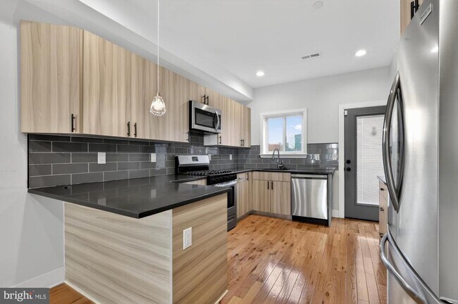 Foto del edificio - 431 W Norris St