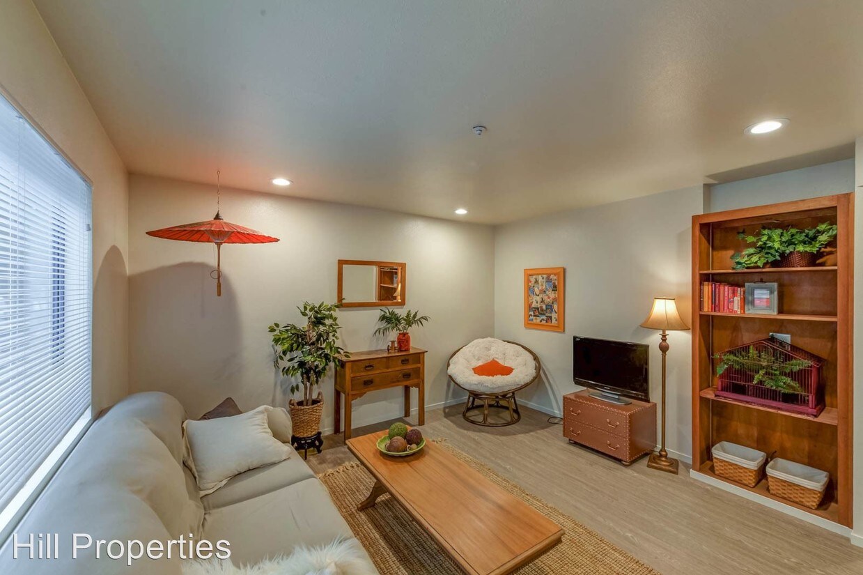 Foto principal - 649-649 W 2nd Ave